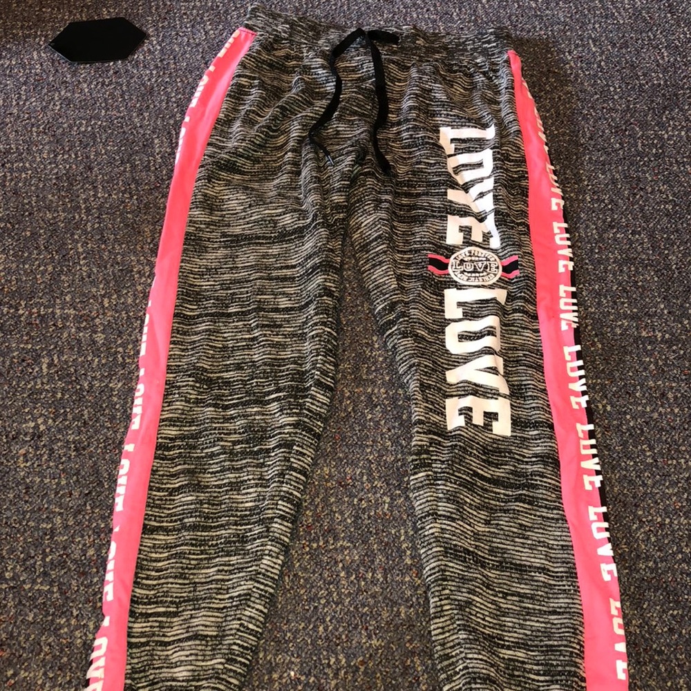 cute joggers never worn
